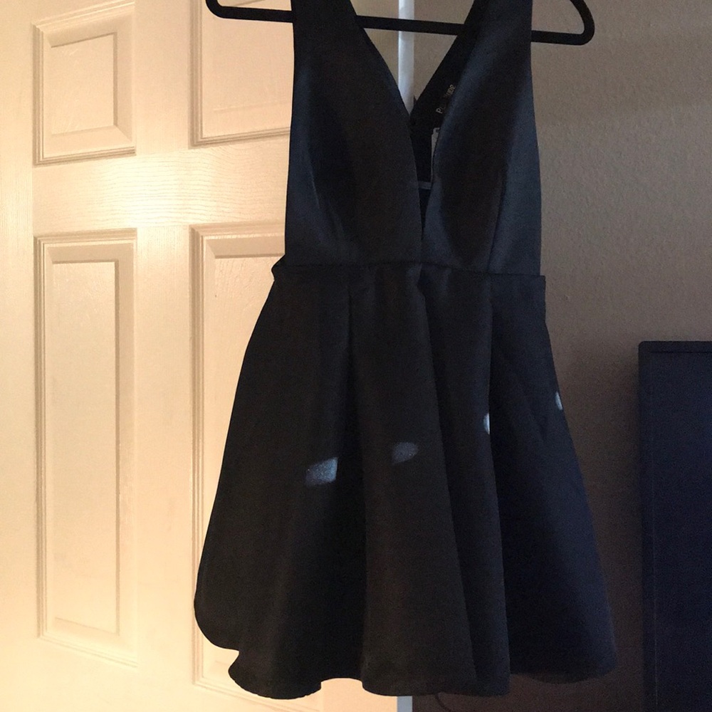 Black zip up dress never worn